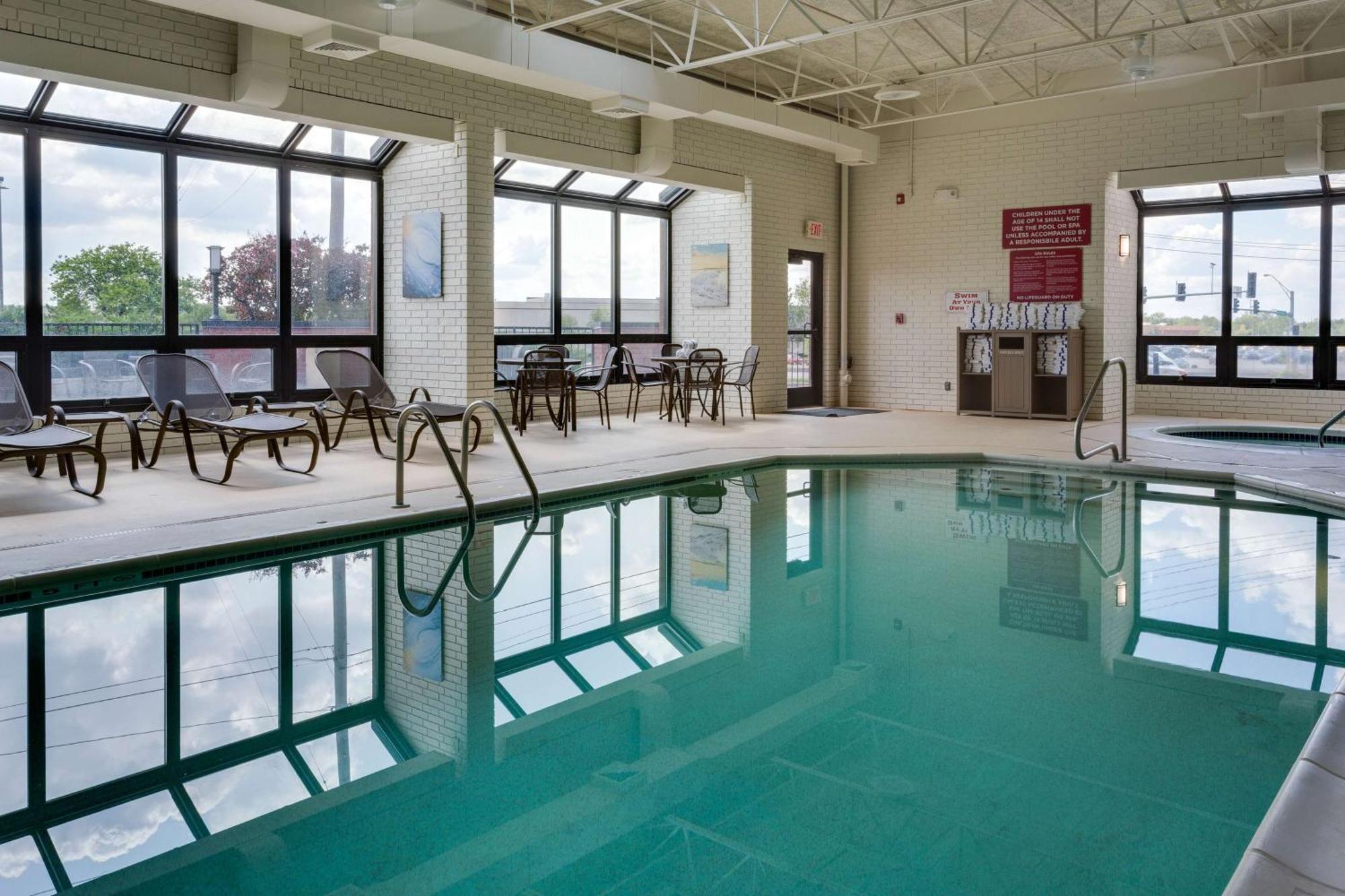 Drury Inn & Suites Columbia Stadium Boulevard Zewnętrze zdjęcie